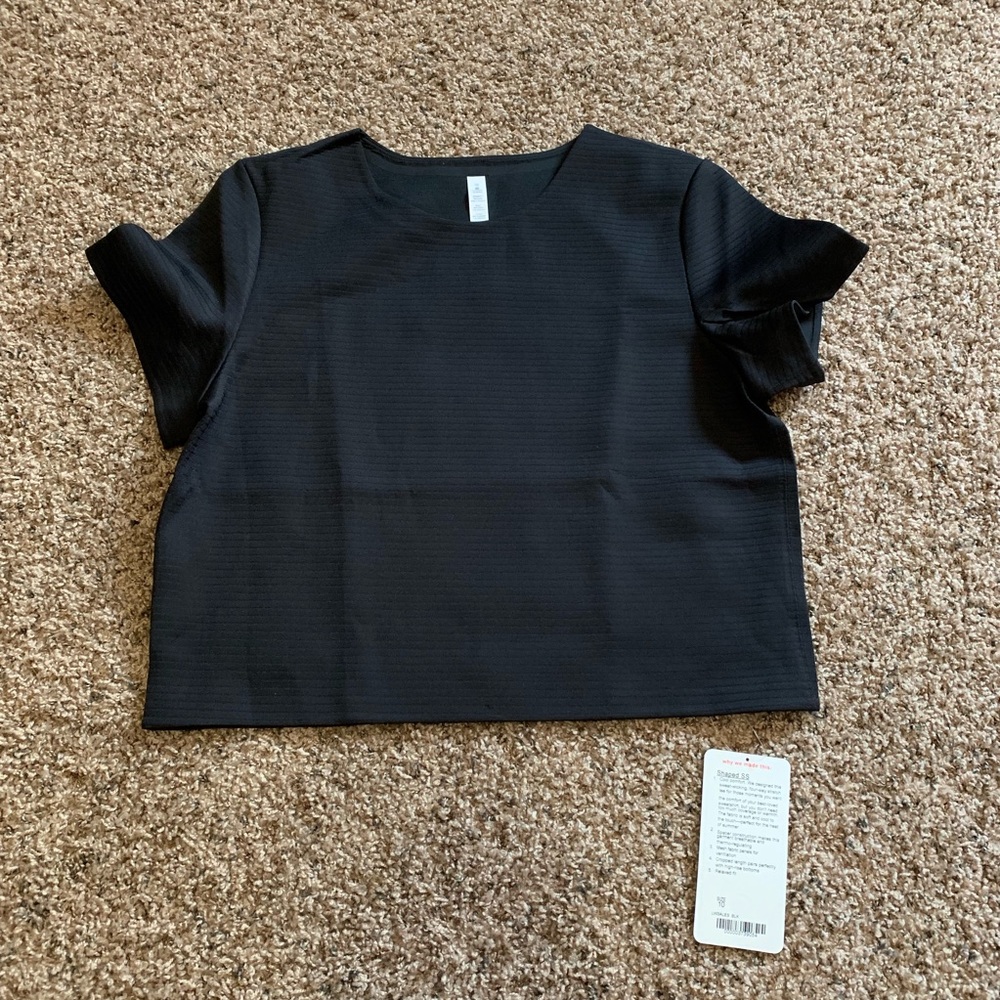 Lululemon Shaped Short Sleeve (Solid) - Picture 3 of 6